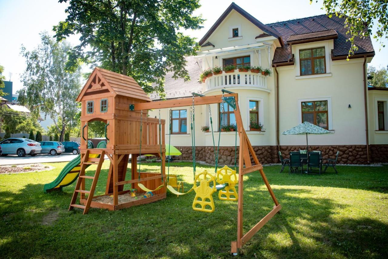 Villa Garden Apartments Poprad Exterior photo